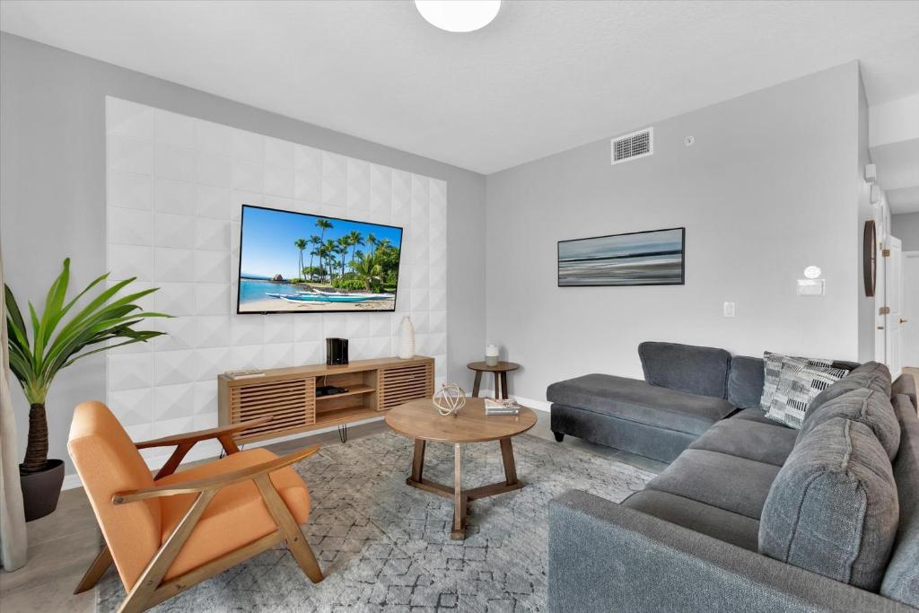 3151 Paradox #306, Kissimmee