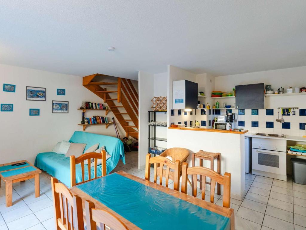 Gruissan : Pavillon 3 pièces, 6 pers, piscine privée, près plage et centre – animaux acceptés - FR-1-409-246 - 2