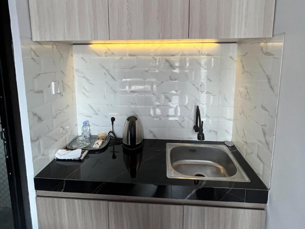 Kaira Room Guest House Syariah Mitra RedDoorz