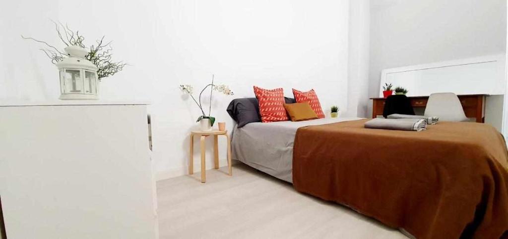 Hostal Urban Basic, Hospitalet de Llobregat