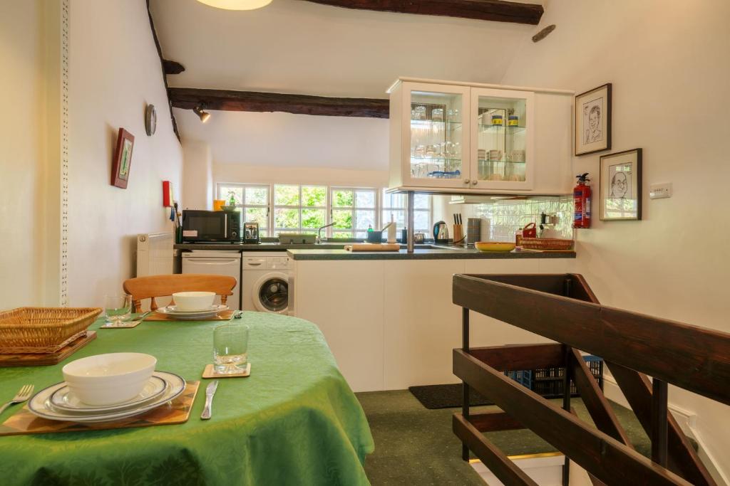 Damson Cottage - Chocolate Box Cottage in Crook, near Bowness photo 7