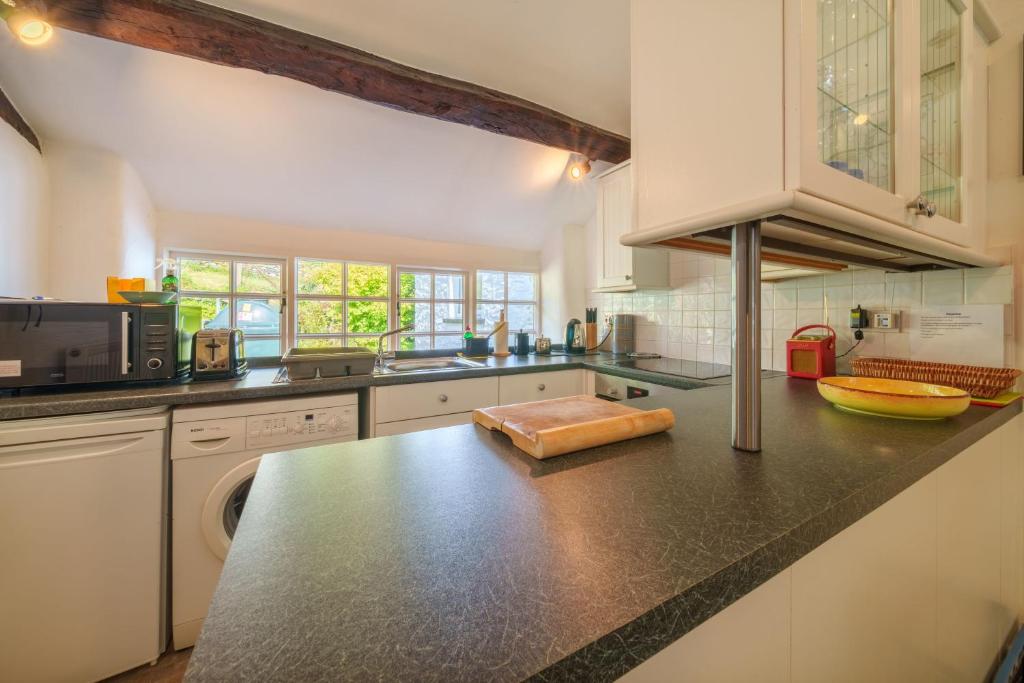 Damson Cottage - Chocolate Box Cottage in Crook, near Bowness photo 6