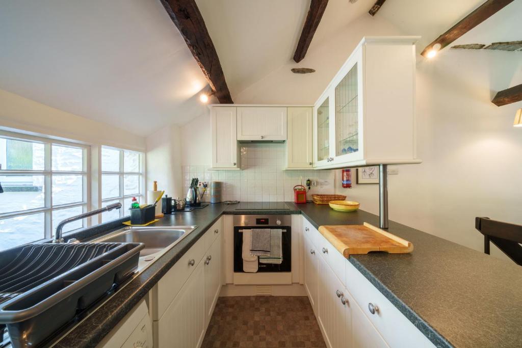 Damson Cottage - Chocolate Box Cottage in Crook, near Bowness photo 4