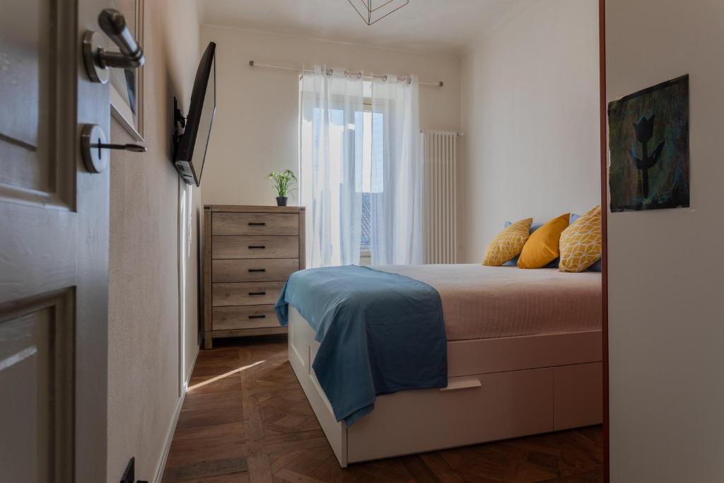 Graffiti Apartment by Wonderful Italy, Turin