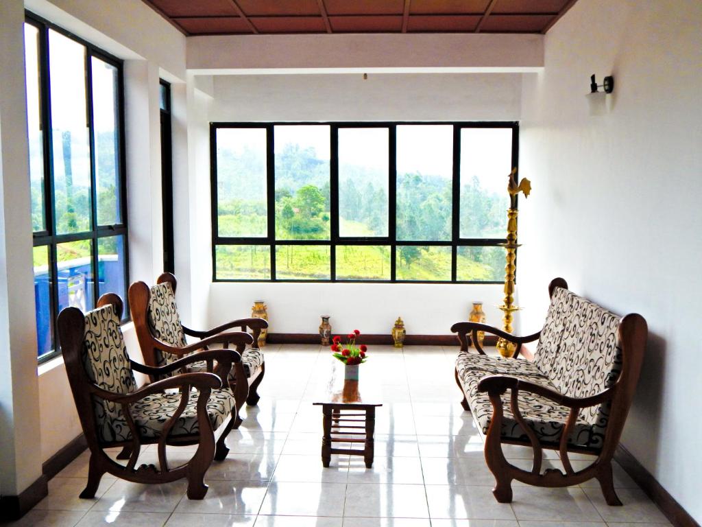 Lark Nest Hotel photo
