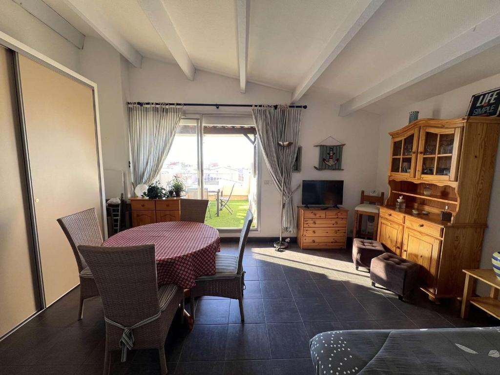 T2 Cabine, Terrasse, Parking Privé, Animaux Acceptés - FR-1-702-38 - 4