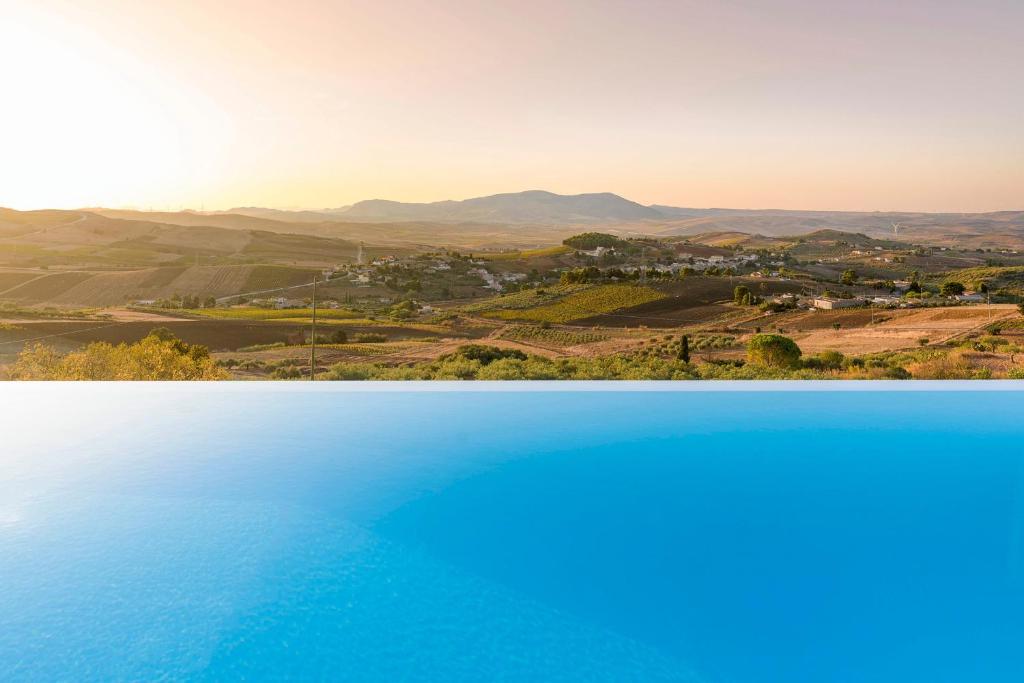 Tangi, Buseto Superiore