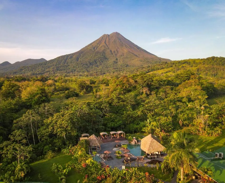 Arenal Manoa Resort & Hot Springs, hotel in Fortuna