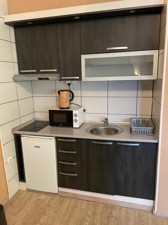 Apartment Brvenik Plus - 5