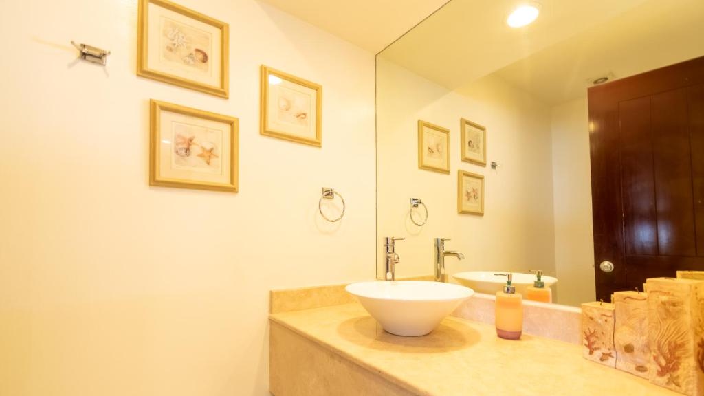Apartment Alcatraz, 4BR Oasis with Breathtaking Vi - 5