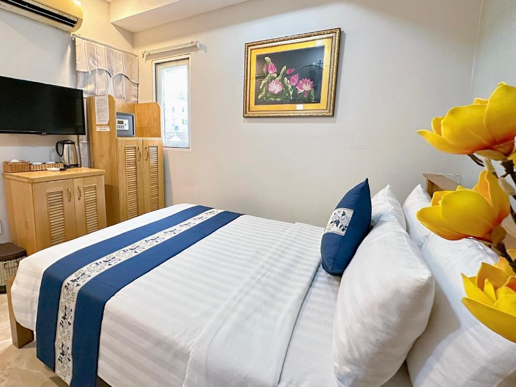 Luân Vũ Hotel &#8211; Bùi Viện Walking street