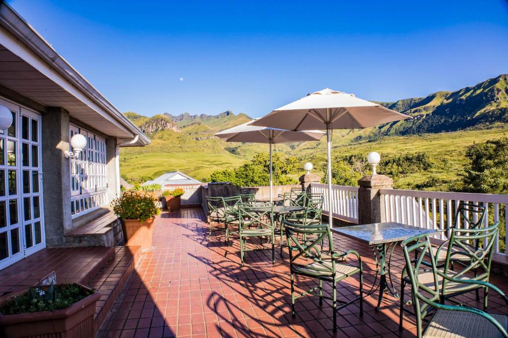 Exterior view, Cathedral Peak Hotel in Drakensberg