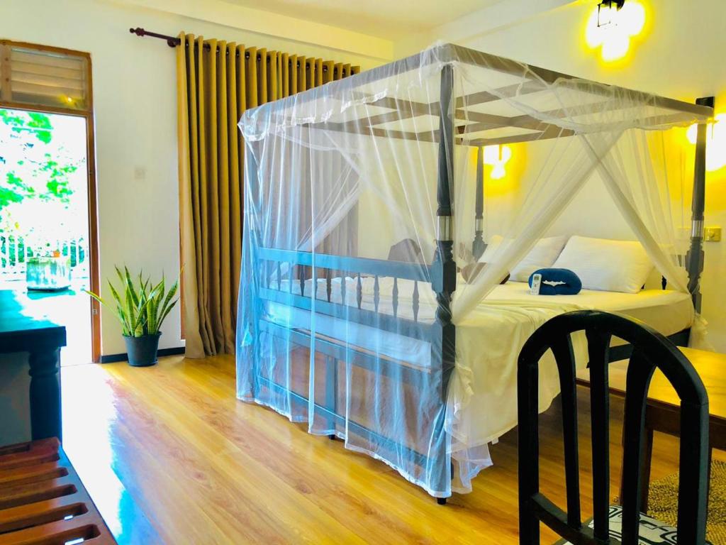 2. 미리사 비치 인..