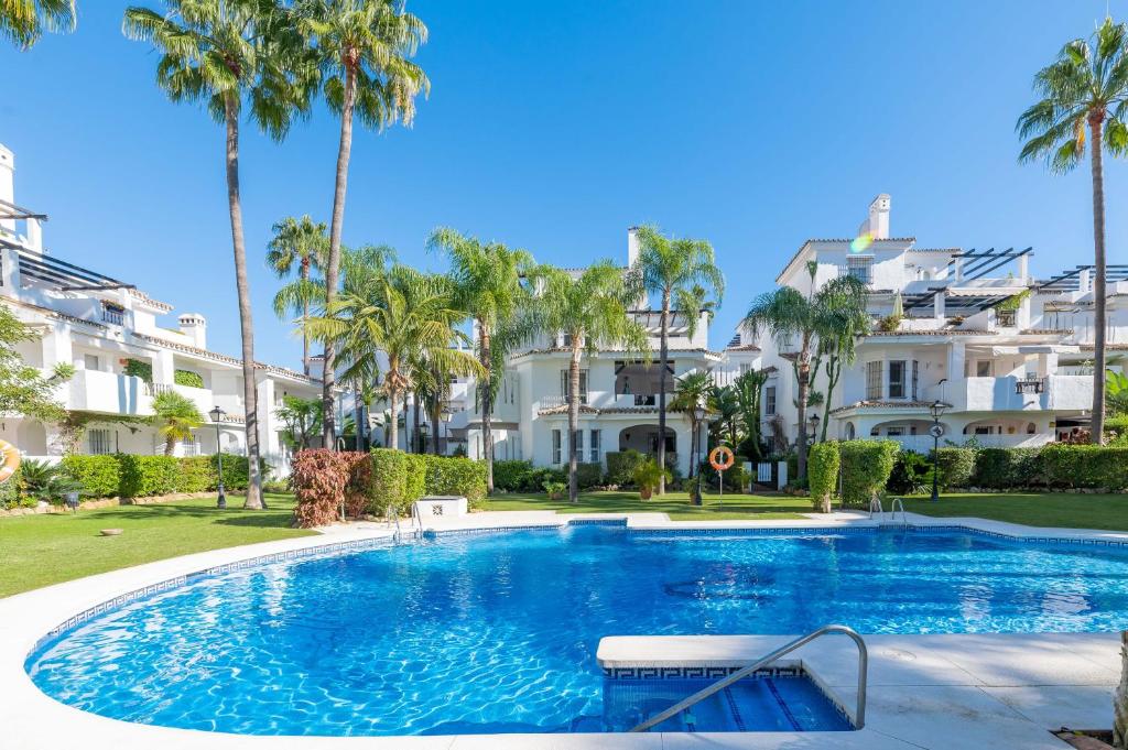Cozy Pearl In Puerto Banus - 2