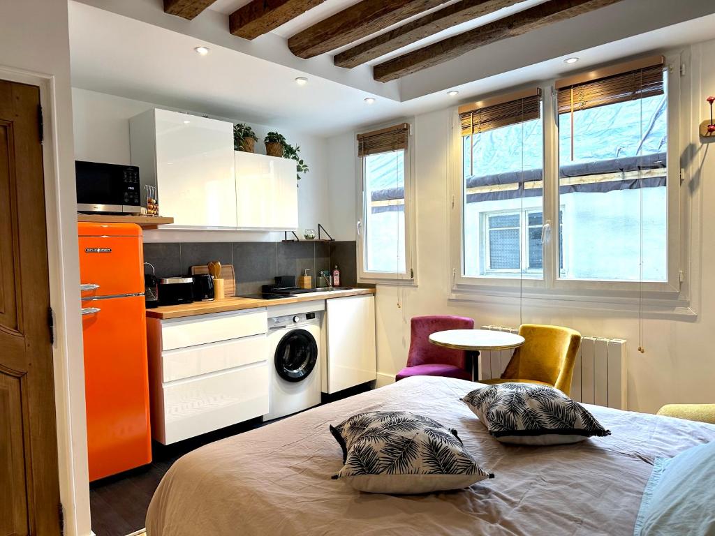 Mytripinparis - Fully renovated studio historical Paris - 4