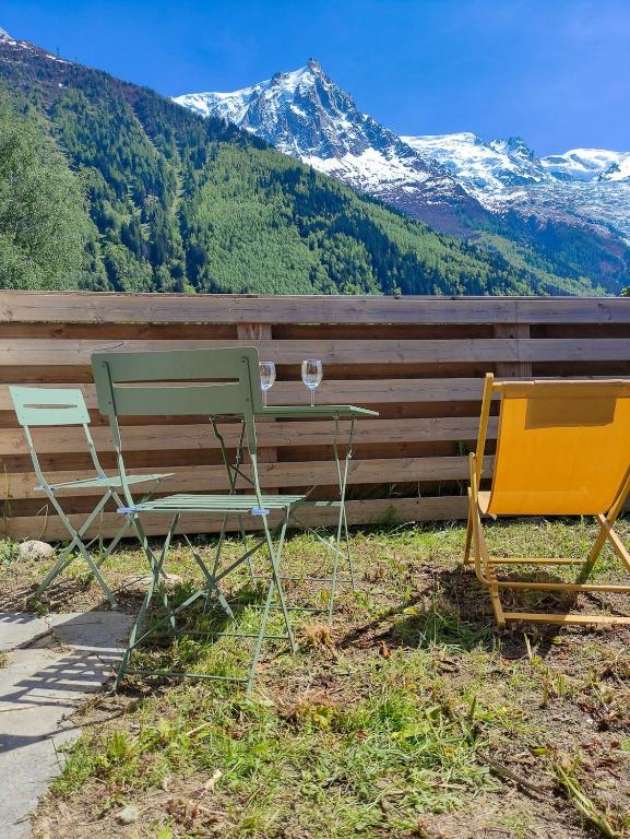 Les Cîmes du Mont-Blanc - 2