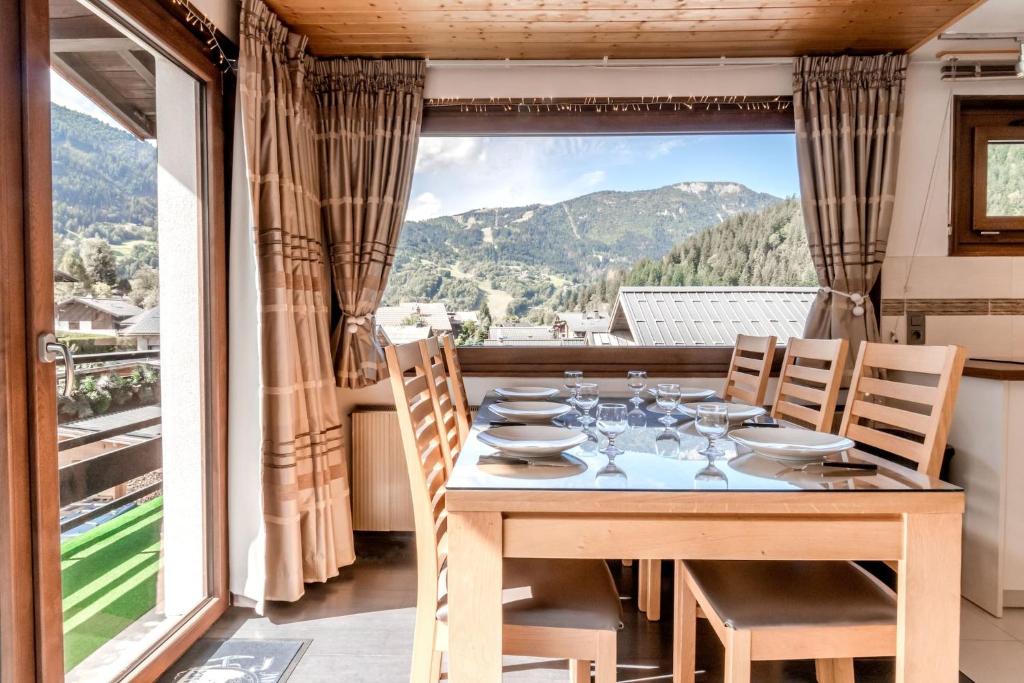 Les Marmottes - Renovated and cozy apart - View of the mountains - 5