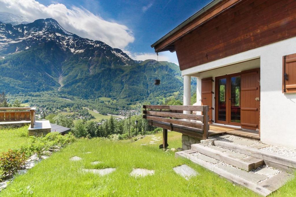 The Historic Chalet Les Allognes Mont-Blanc views - 1