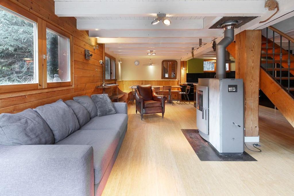 Chalet of the 5 Chardons ski-in ski-out - 3