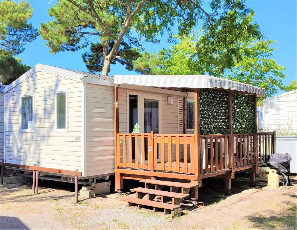 Bungalow confortable à Saint-Jean-de-Monts avec terrasse - 2
