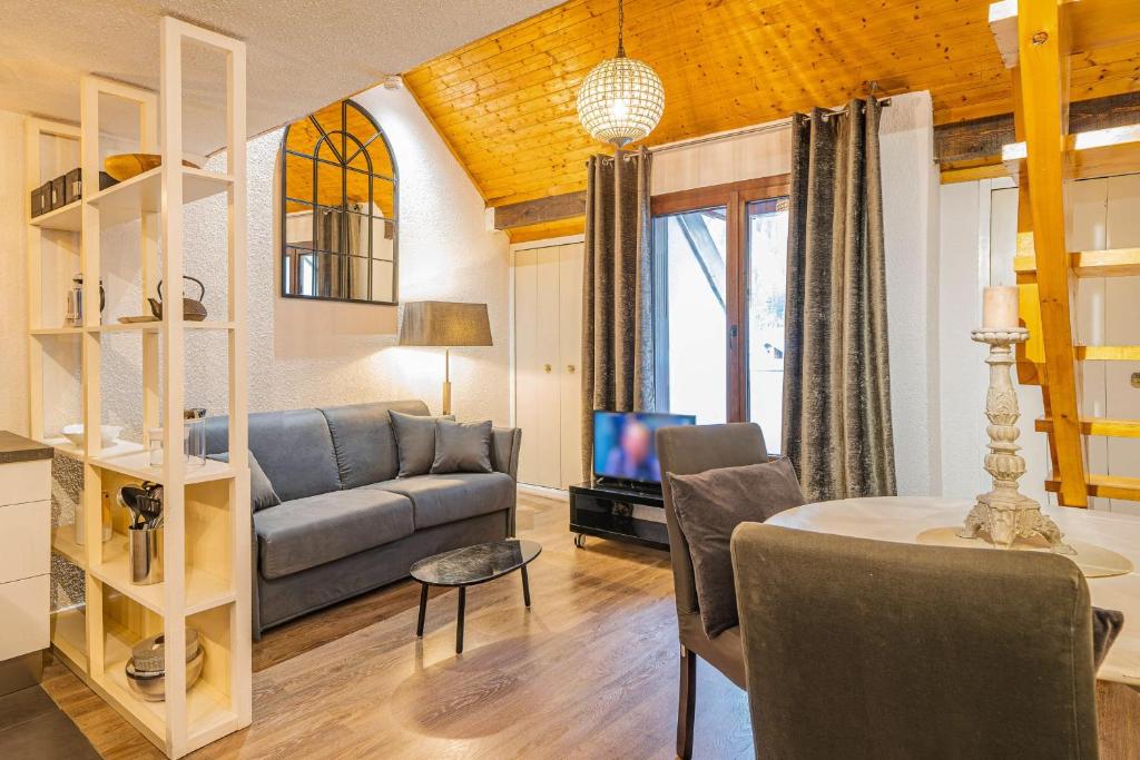 Chamour - A duplex apartment with Mont-Blanc view, Chamonix-Mont-Blanc