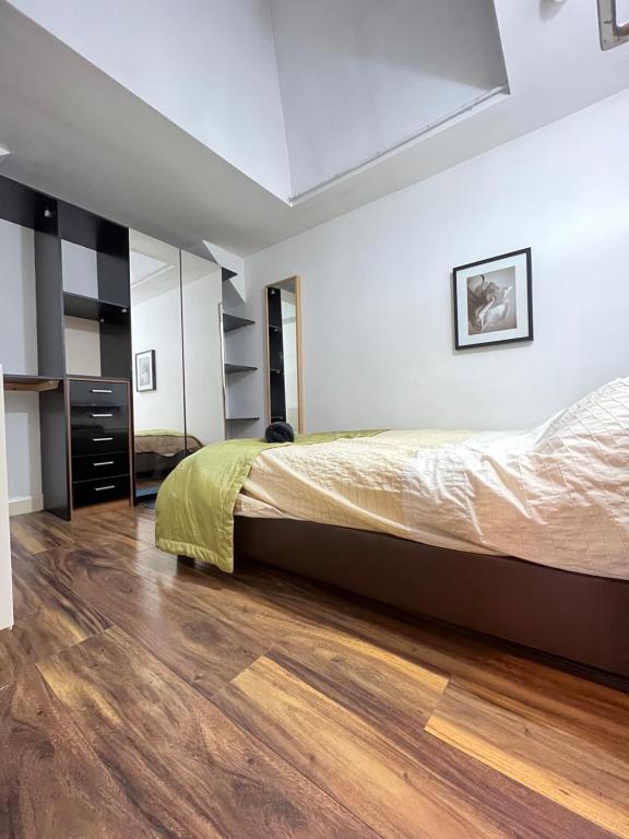 Double Room Near City Centre With Extra Lounge Area
