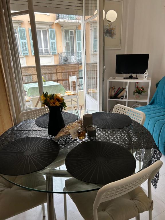Studio lumineux avec balcon à proximité de la mer - 4