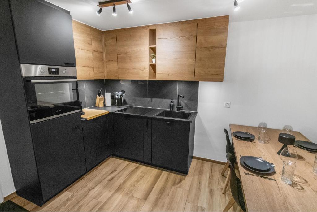 Appartement rénové avec vue panoramique et sauna - 4