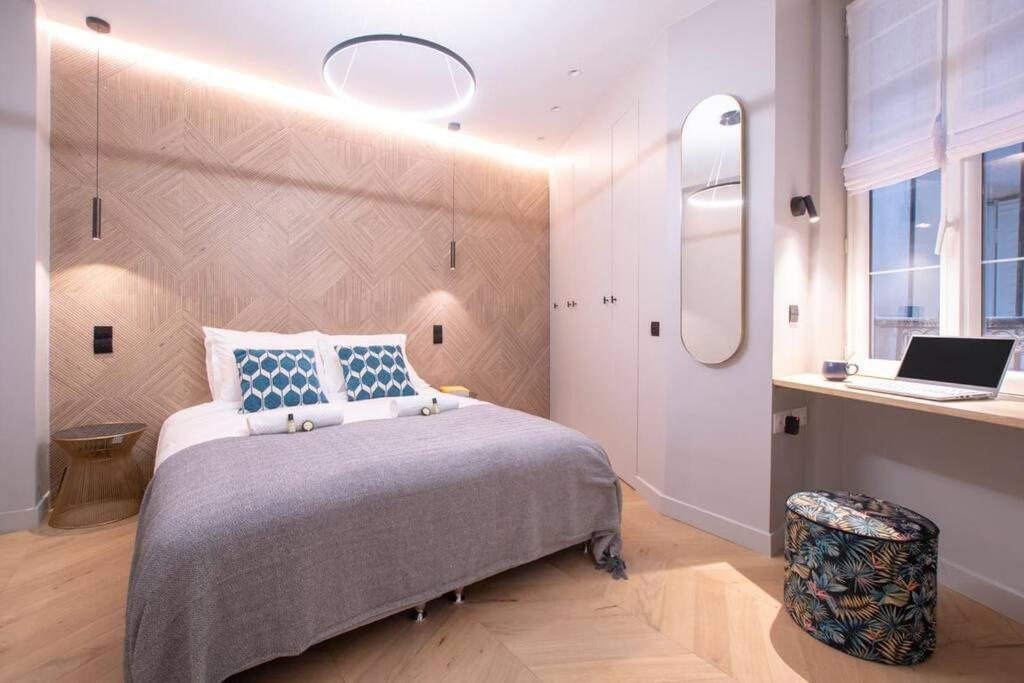 Chic & Fully-Equipped Apartment in Le Marais - 2