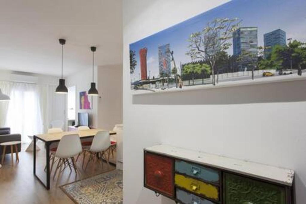 Designer Apt near FIRA Balcony 5PPWIFISMART TV by MyRentalHost - 5