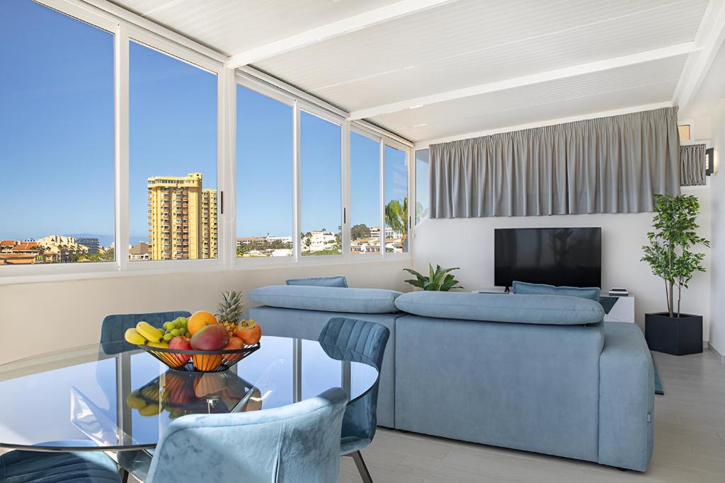 MAGNIFICENT FLAT with SPLENDID OCEAN VIEWS - 2