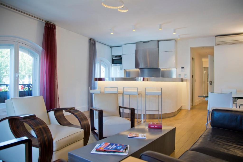 Apolline - Luxury 3BR Suite Quai Saint-Michel Cathedral Views - 3