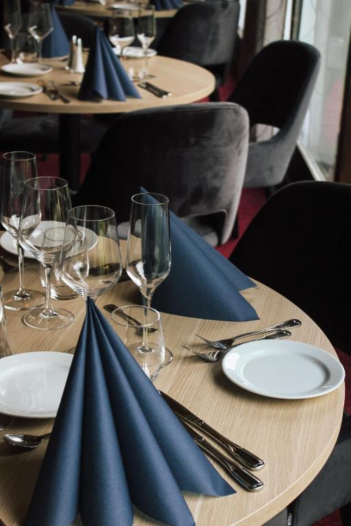 طعام و مشروبات