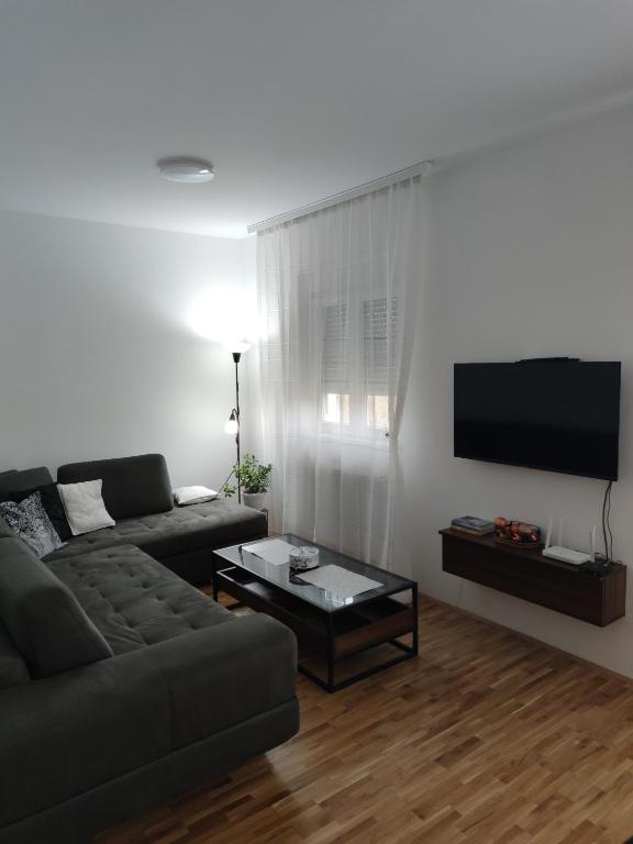 Apartman 022, Smederevska Palanka