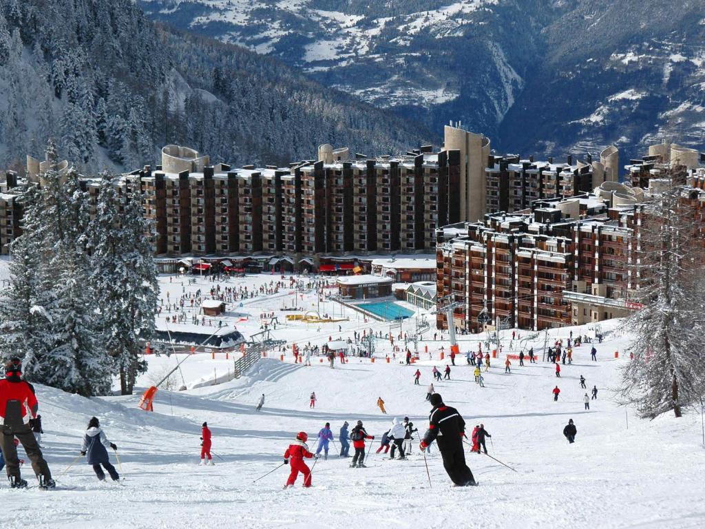 Studio rénové avec balcon, proche des pistes, cuisine équipée, animaux admis - 5