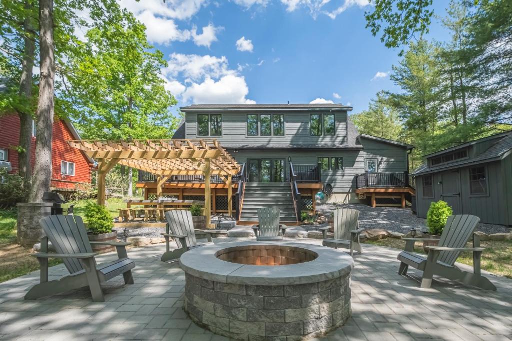 Gathering Place, Oakland