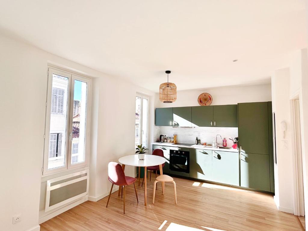 Cosy flat in the heart of Marseille - 2