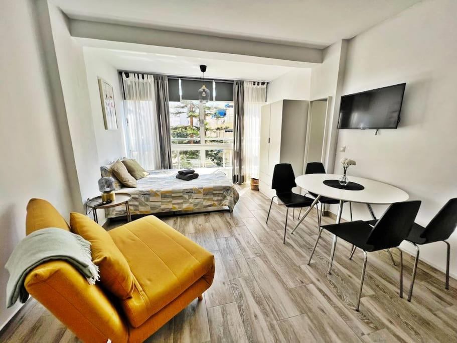 Céntrico y nuevo estudio fuengirola - 1