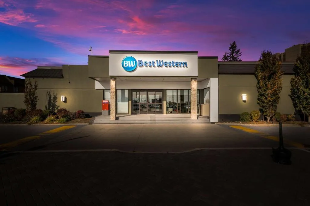 Best Western Parkway Hotel Toronto North, hotel in Richmond Hill