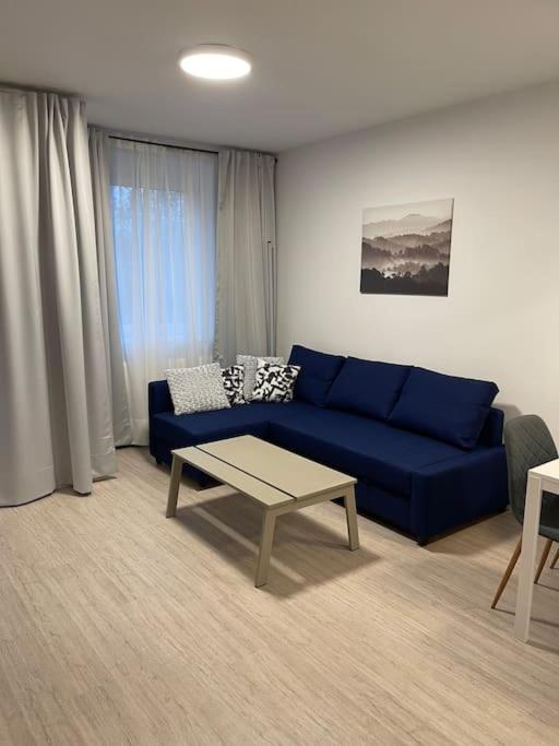 make yourself at home, Trnávka