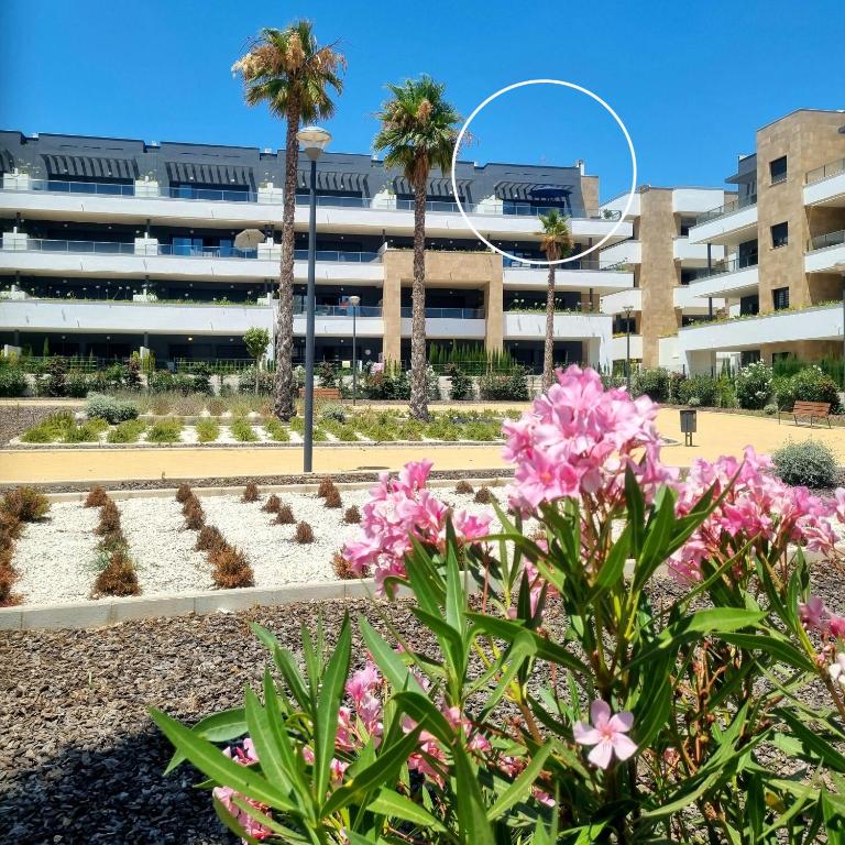 Flamenca Village Penthouse with Private Rooftop and Sea View - 2