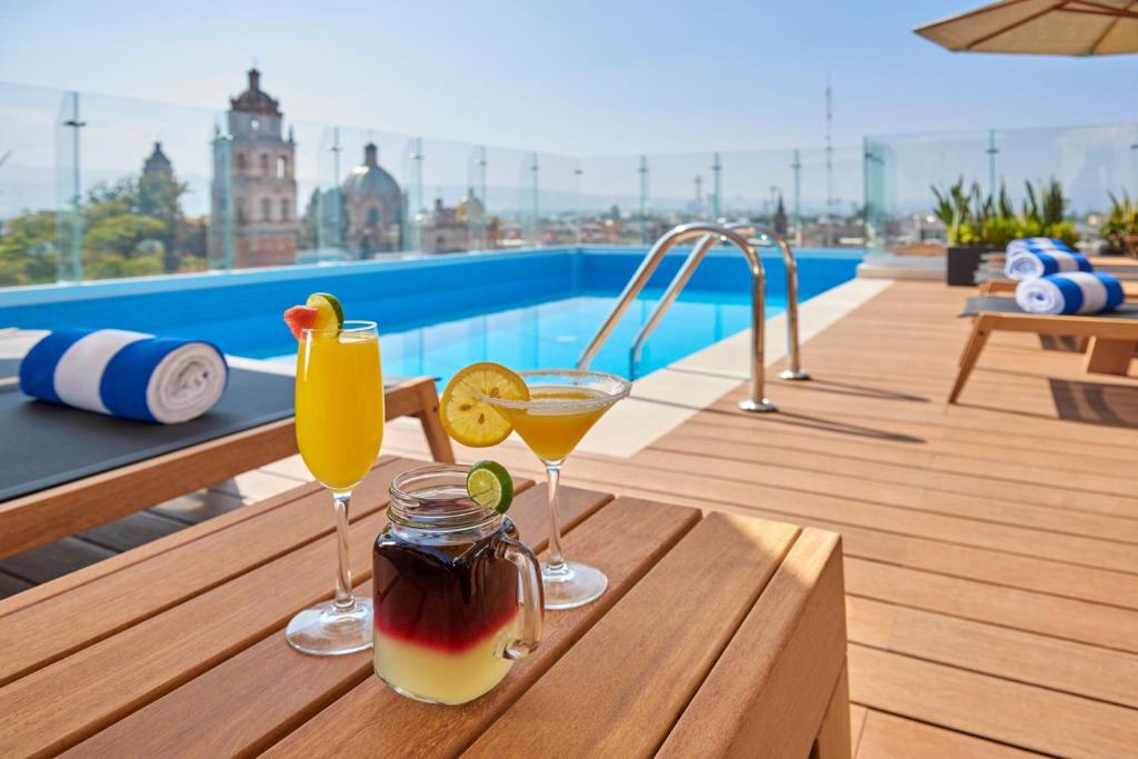 スイミングプール