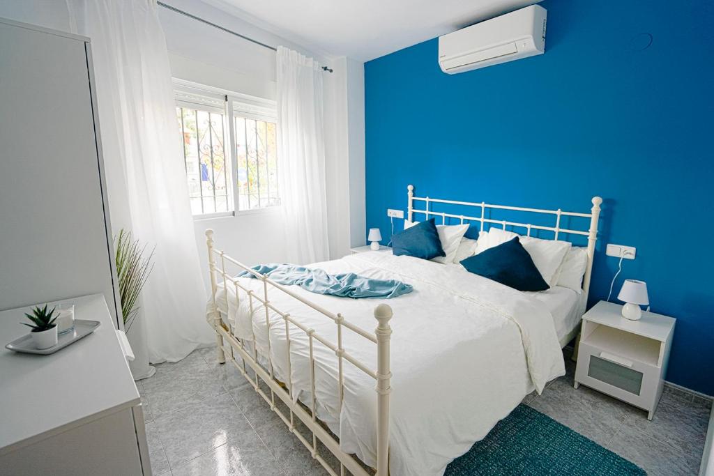 Casa Meandro: 9min➟Sea⋆Terrace⋆Garage⋆AC⋆WiFi⋆Washer - 3
