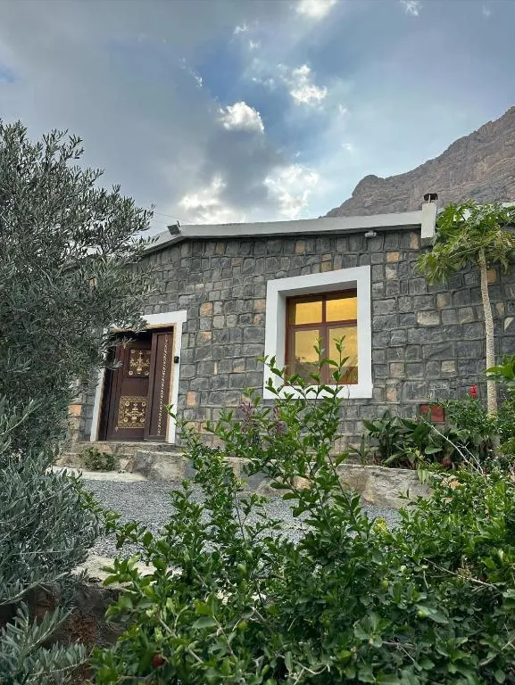 Jabal Shams Villa, hotel in Sa‘ab Banī Khamīs