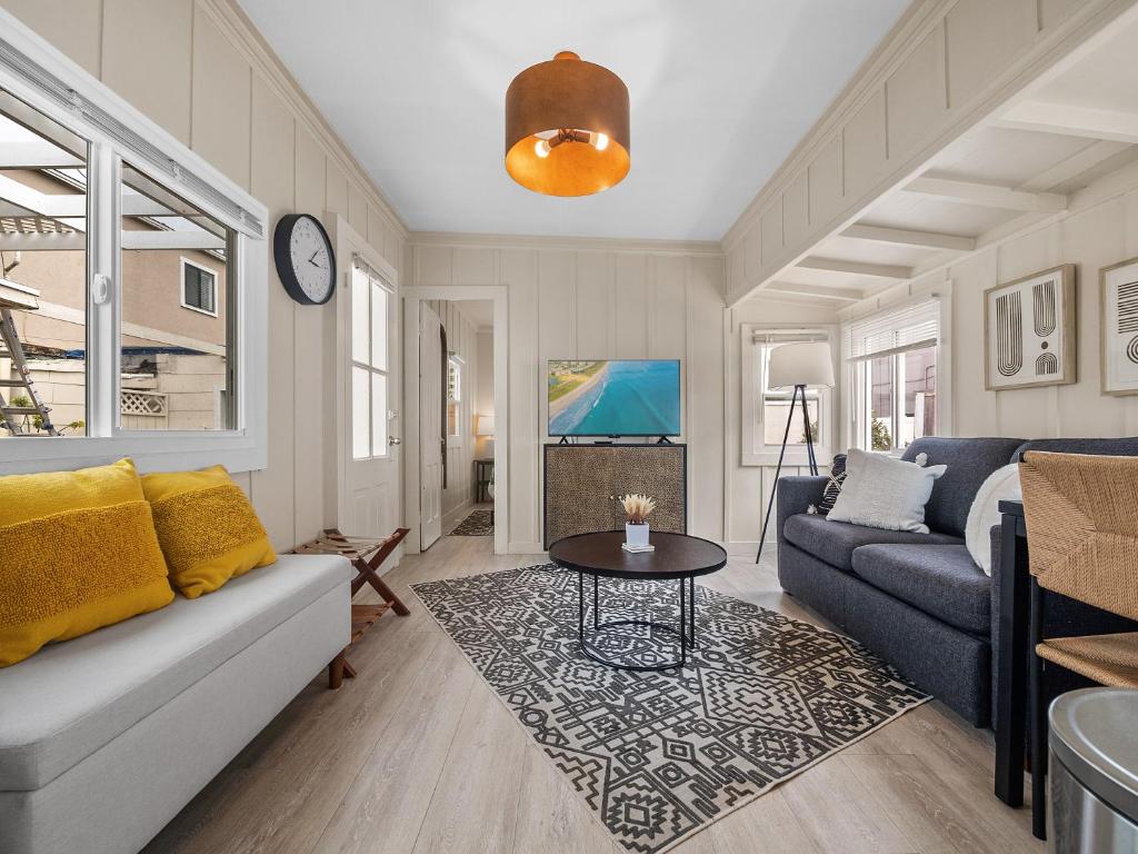 Sunset Cliffs Oceanfront Casita w Fast Wifi, Large Outdoor Space & Ocean Breeze!, San Diego