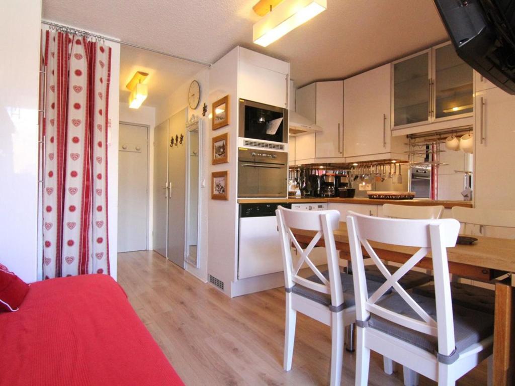 Appartement cosy 4/5 pers. à l'Alpe d'Huez, balcon, prox. commerces & remontées, casier à skis - FR-1-405-341 - 1