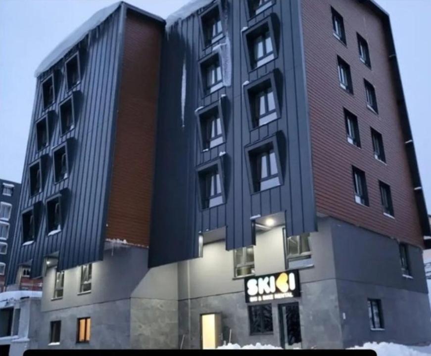 Sky Lux Apartments - 1