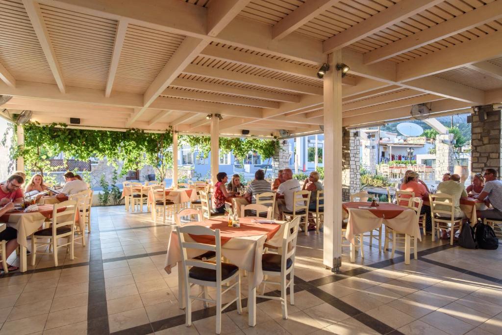 Matina Pefkos Aparthotel — Restauracje i bary in Pefkos, Wyspy Egejskie Południowe