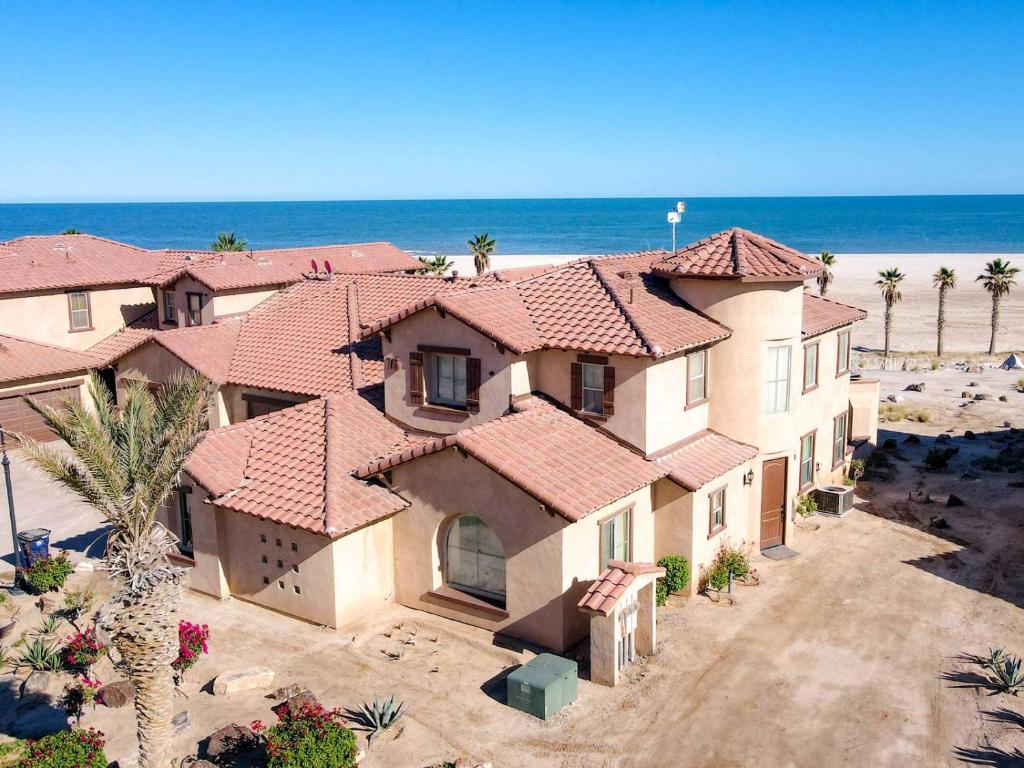 San Felipe Beachfront Condo with Panoramic Views of the Sea of Cortez - 4