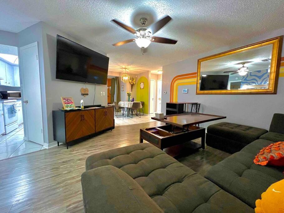 Sunset on the Gulf, Hudson